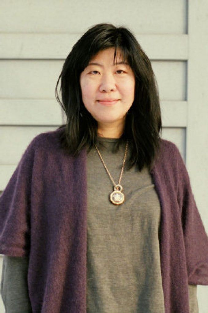 Penulis Wanita Asia Timur Yang Menggerakkan Hati dan Pikiran